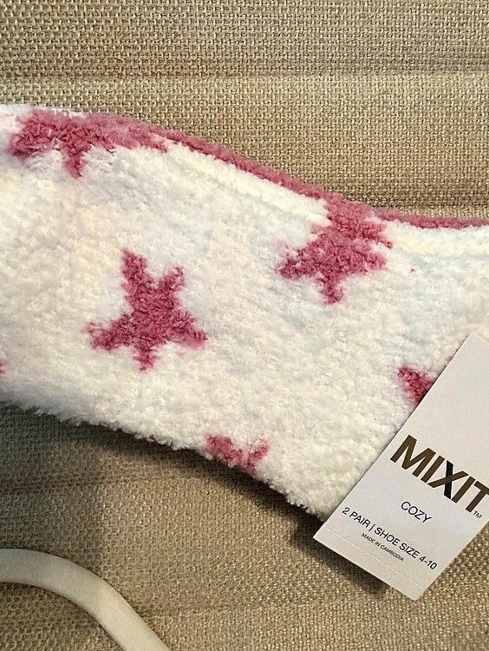 MIXT Cozy Pink & White Mittens NWT